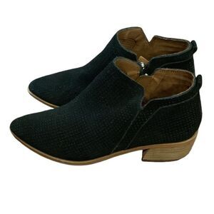 Franco Sarto Black Suede Laslo Pointed Toe Ankle Booties Perforated 9.5